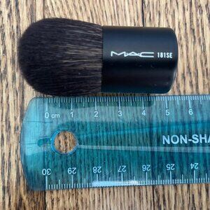 MAC Buffer Brush 181SE Discontinued Mini Kabuki Brush